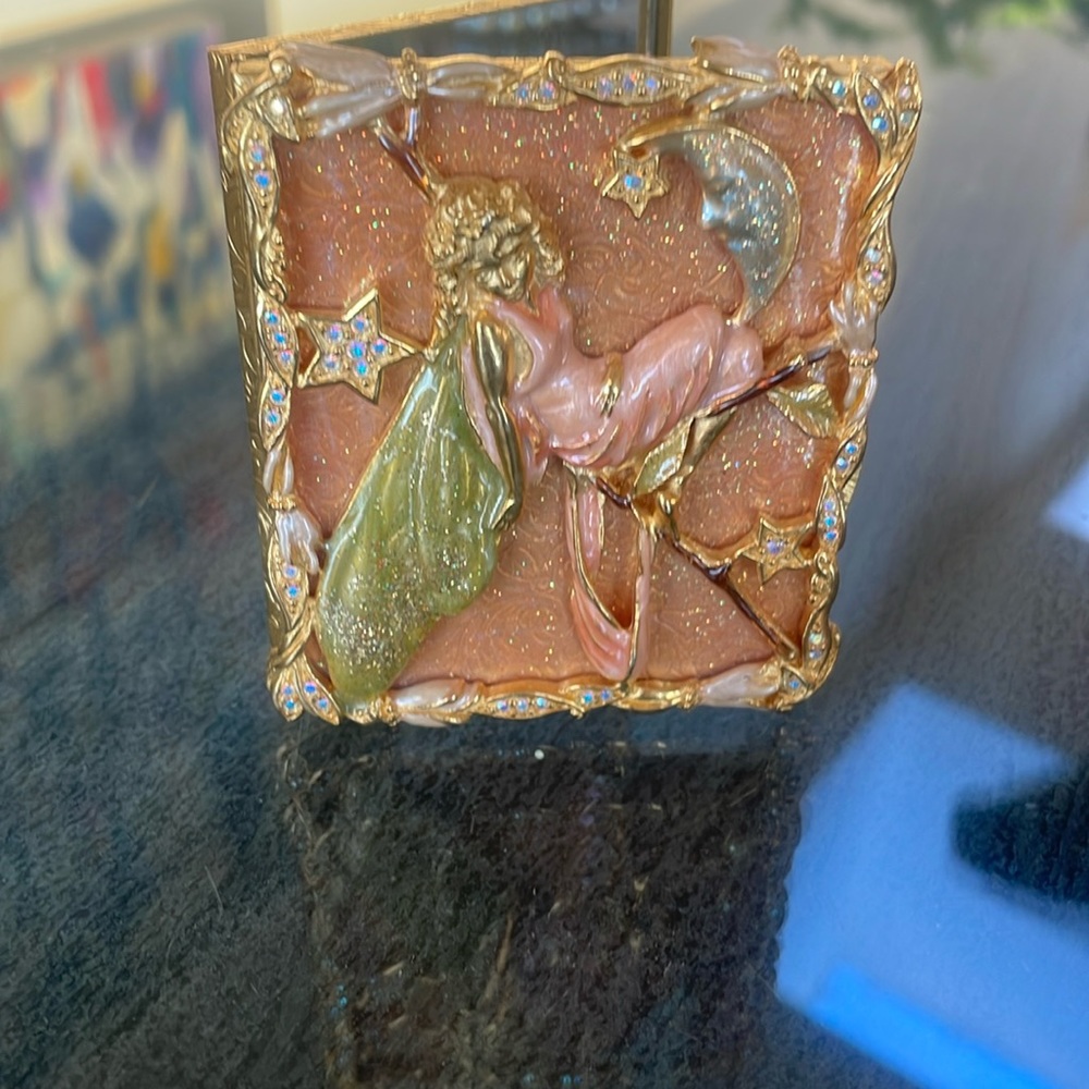 Kirk’s Folly Mirror Compact